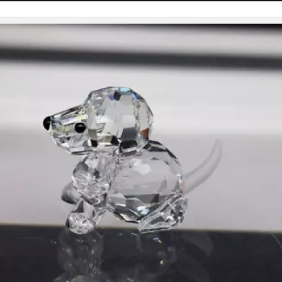 2 for $250 - Swarovski Beagle Puppy Sitting - 158418 - Picture 2 of 3